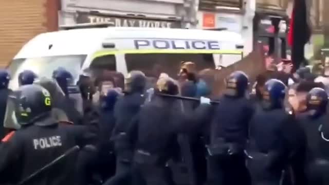 This happened in bristol kill the police bill protest_1