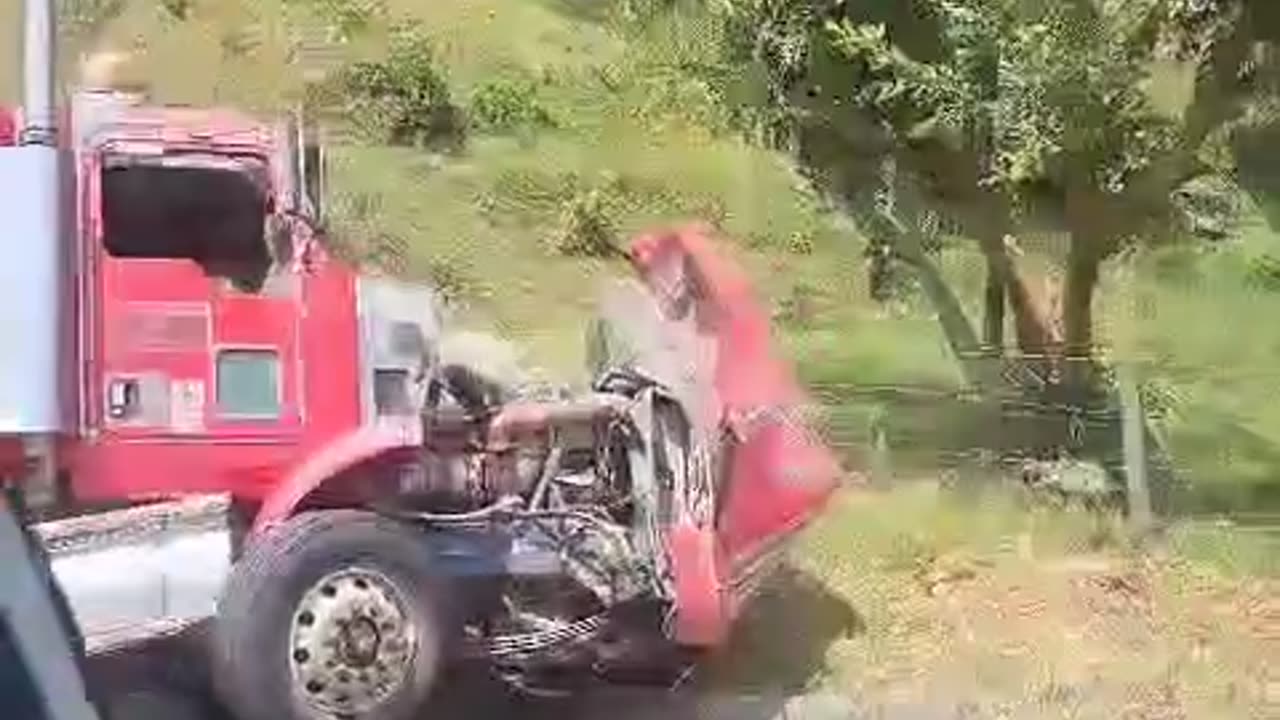 Accidente en la vía entre El Socorro y Oiba