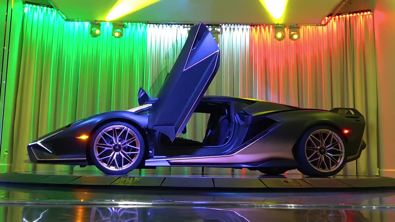 #Lamborghini SIAN FKP 37 Quickly call your goodwill friends to come see the #supercar