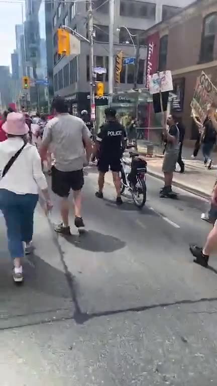 Toronto March for Life 2023 highlight 4: "three years of vaccine mandates, and ... my body my choice"