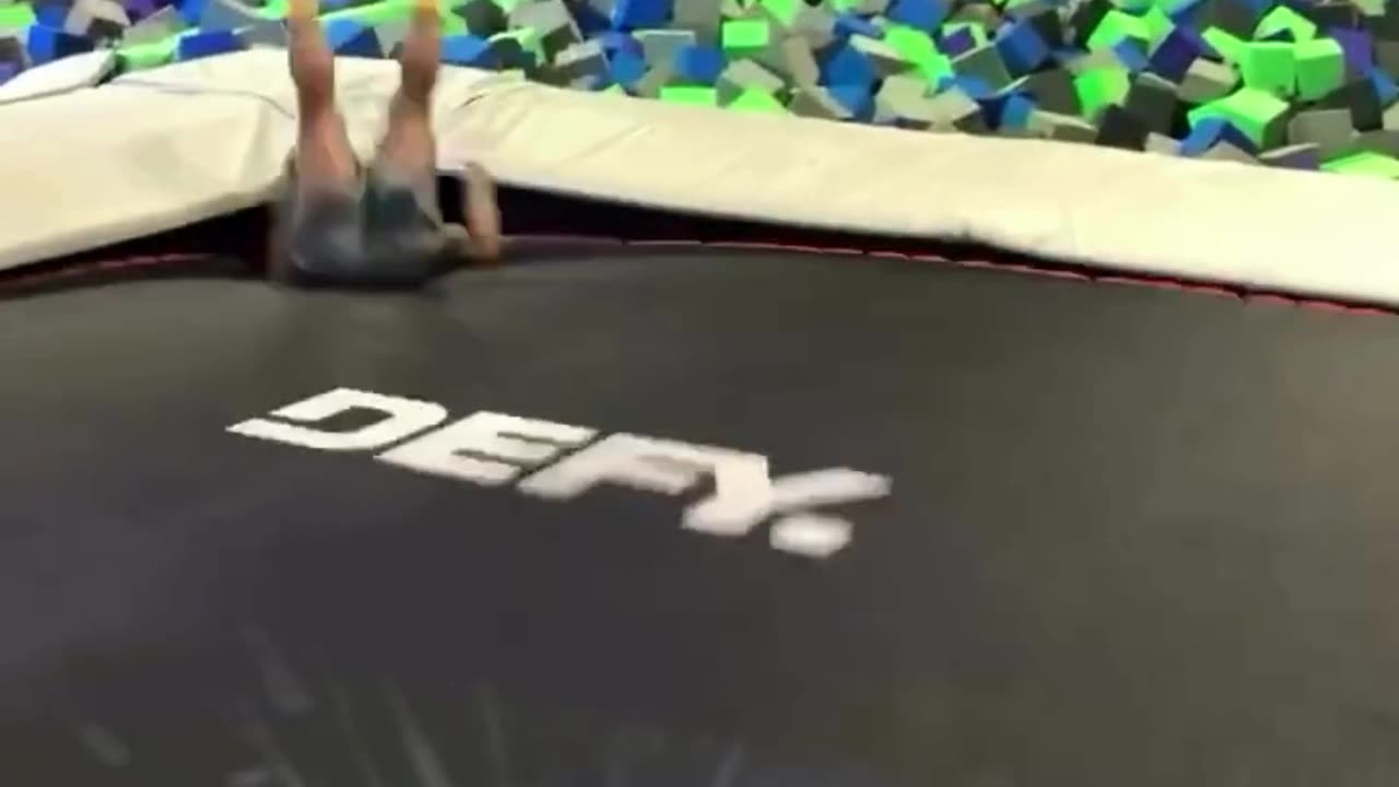 The end 😂😂😂 #funny #fails #shorts #reels #viral #fail