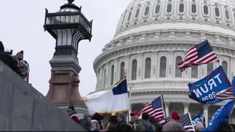 🤯Officer Harry Dunn 🤯denies Oath Keepers tried to help during Capitol riot🤯