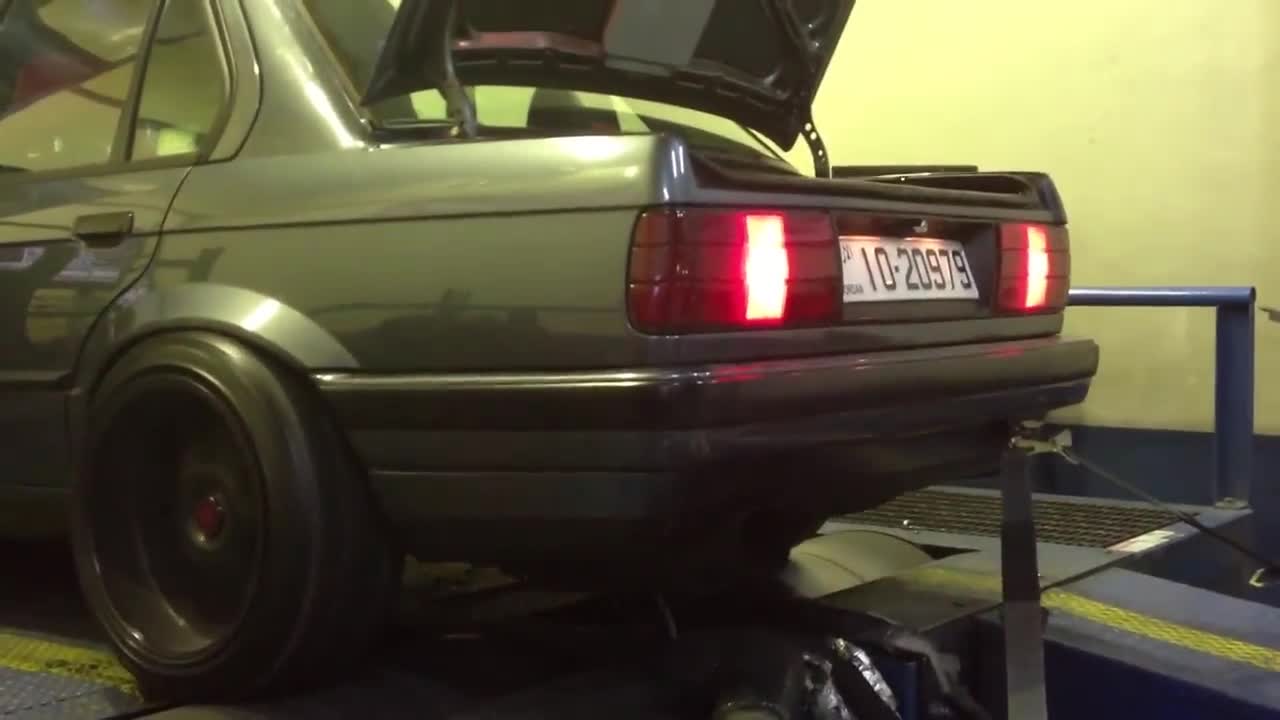 BMW E30 M50 Turbo - Anti Lag Flame Thrower 820WHP @ 1.9BAR on Ethanol E100