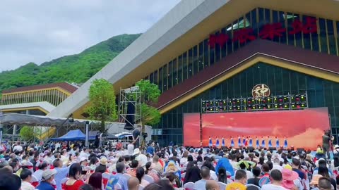 High speed railway station travel recommender Shennongjia Zhengzhou Chongqing High speed Railway