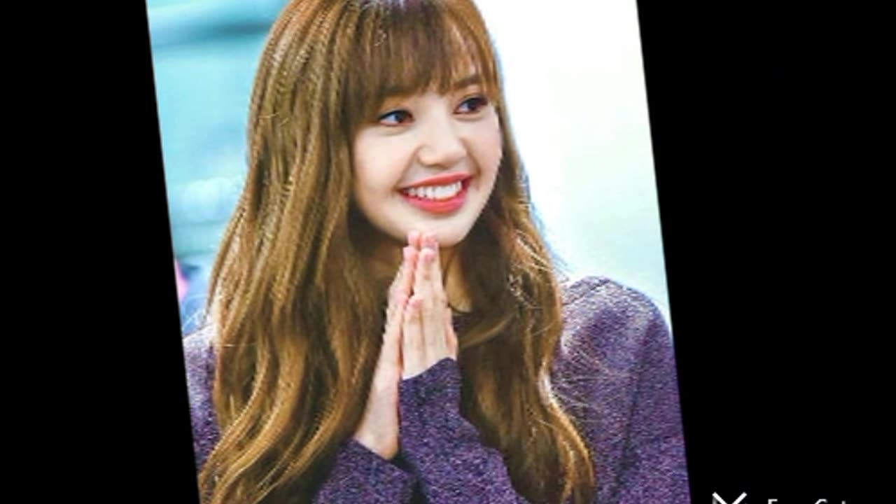 LISA BLACKPINK