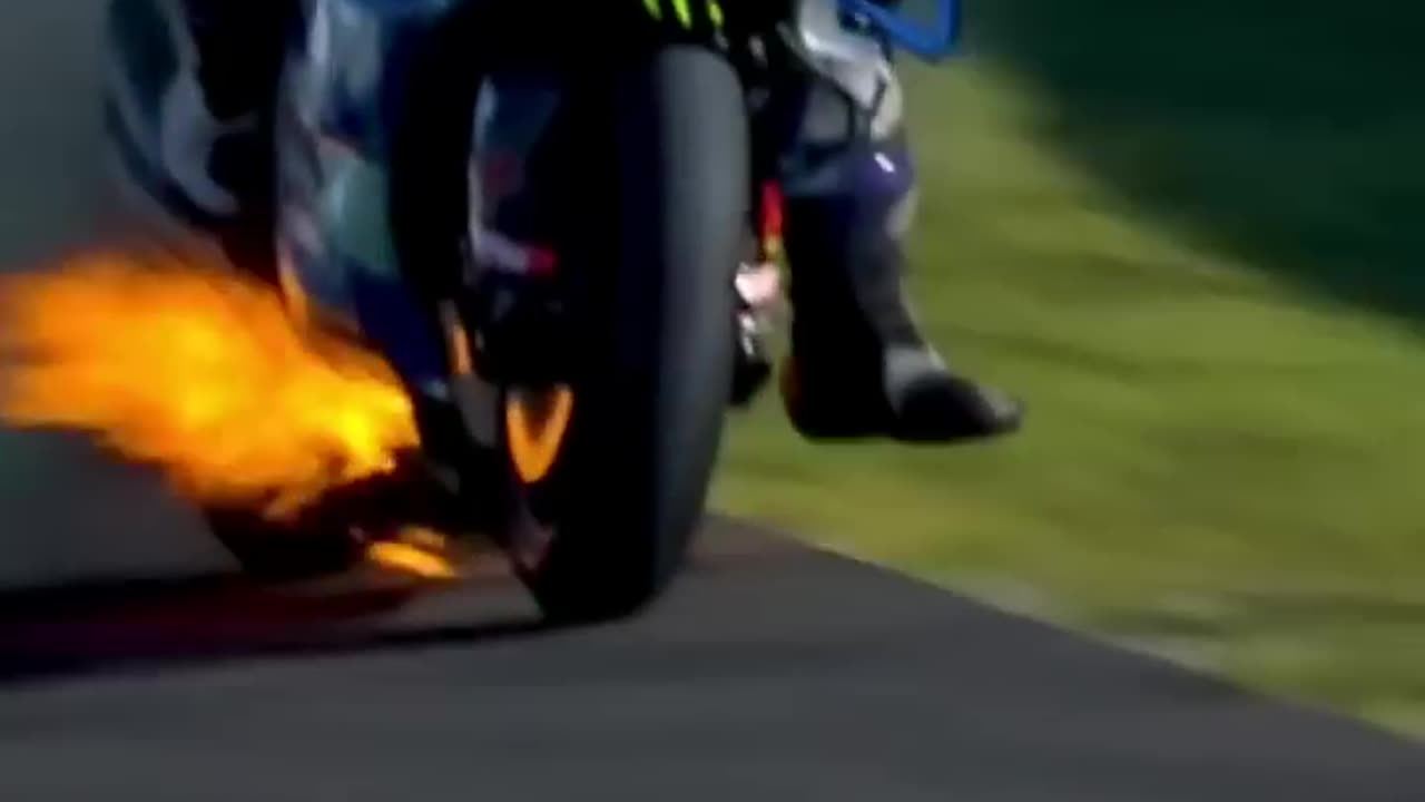 Tsuda’s GSX-RR’s gone into a fireball! �� _ 2022 #JapaneseGP