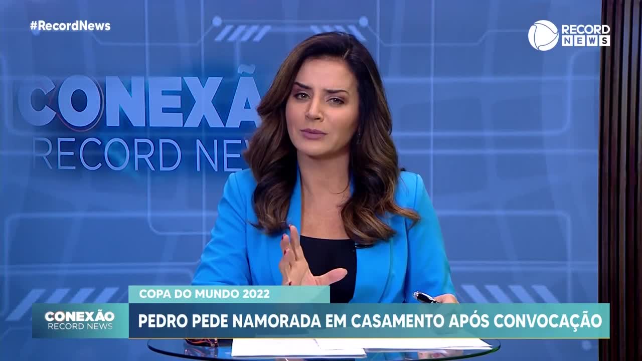 Jogador Pedro pede a namorada em casamento após a convocação para a Copa