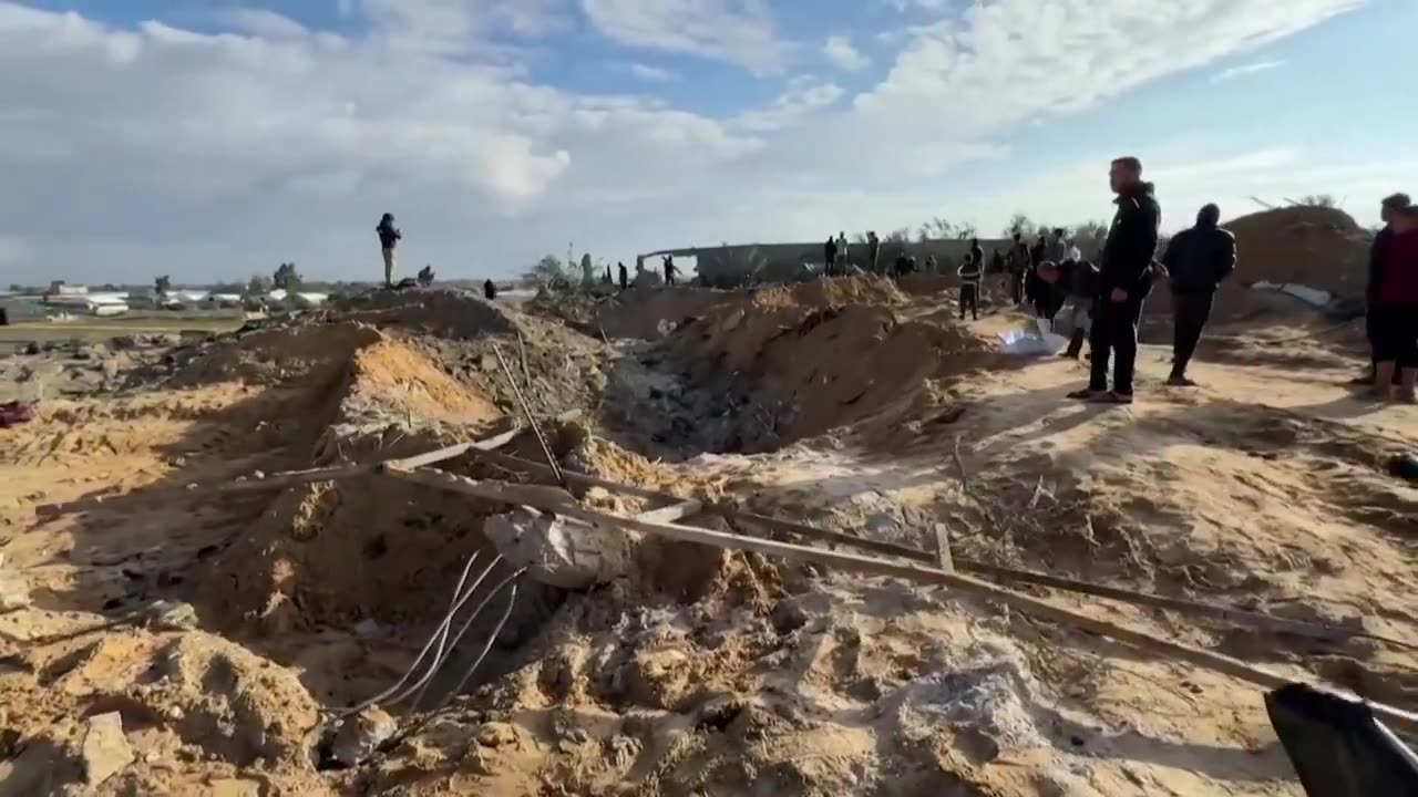 Palestinians in Rafah mourned 10 people who were killed overnight