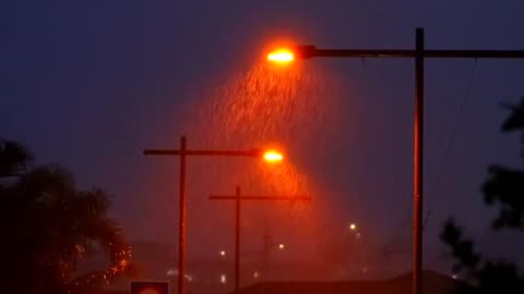 Night lights with rain to relax and unwind