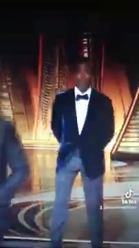Will Smith Slaps Chris Rock Gettin Jiggy Wit It