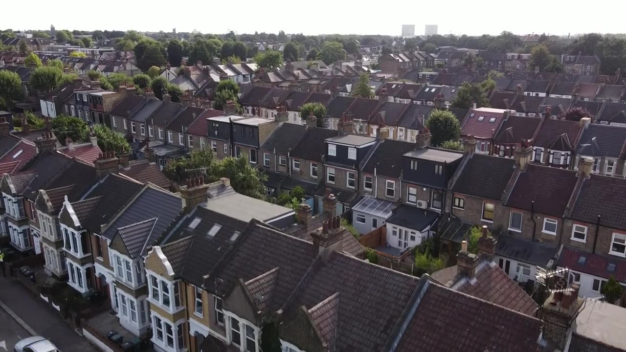 Banks promise more protection as mortgage rates soar | 5 News