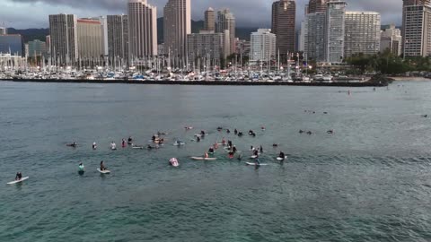 Memorial Paddle-out for Bryan Yaatame 1949-1924 Rockpiles, Ala Wai V2
