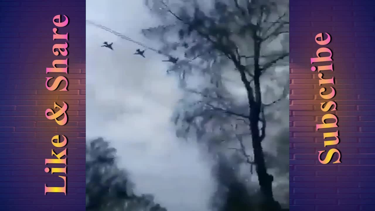 Russian Fighter Jets enter into Ukraine!