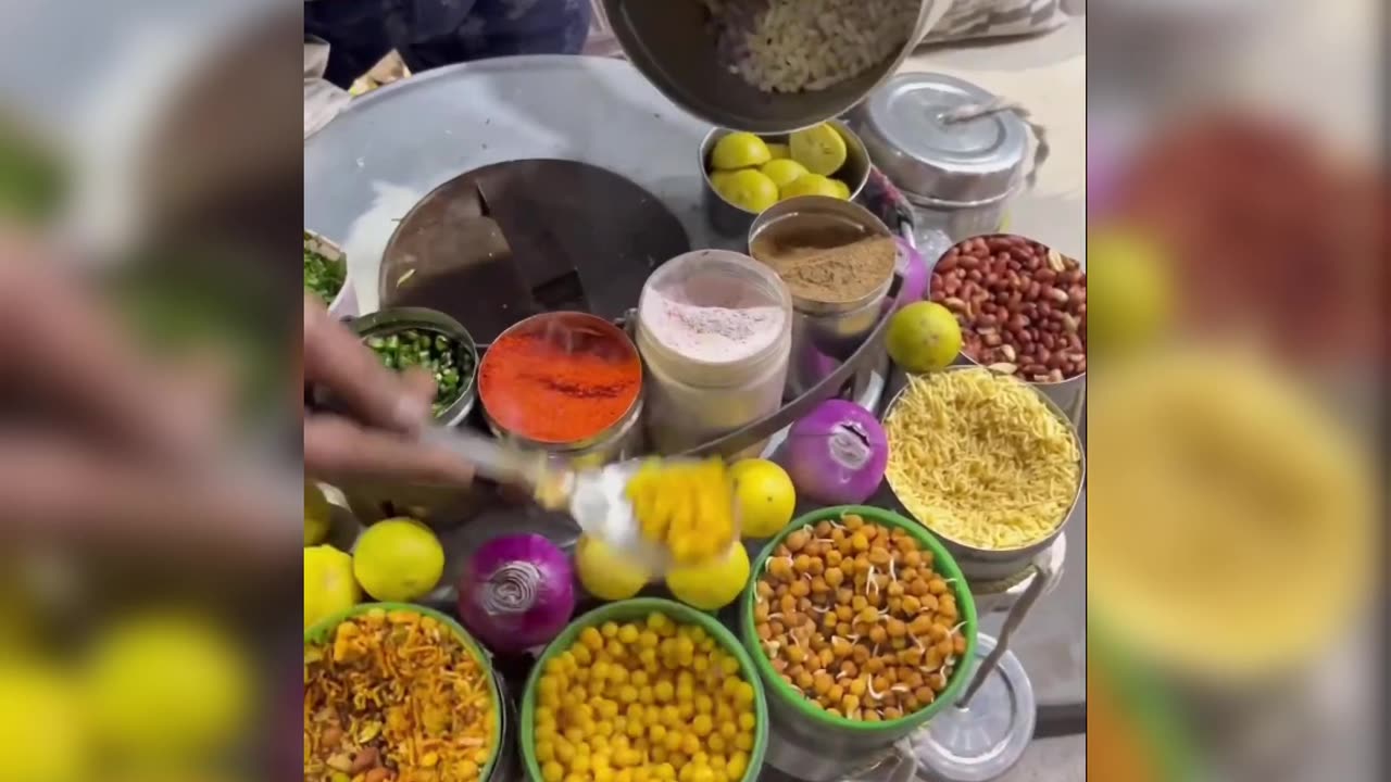 Uncle ji selling jhalmuri in Delhi,# Street food #