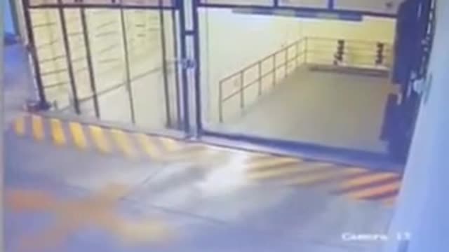 Terrible elevator failure