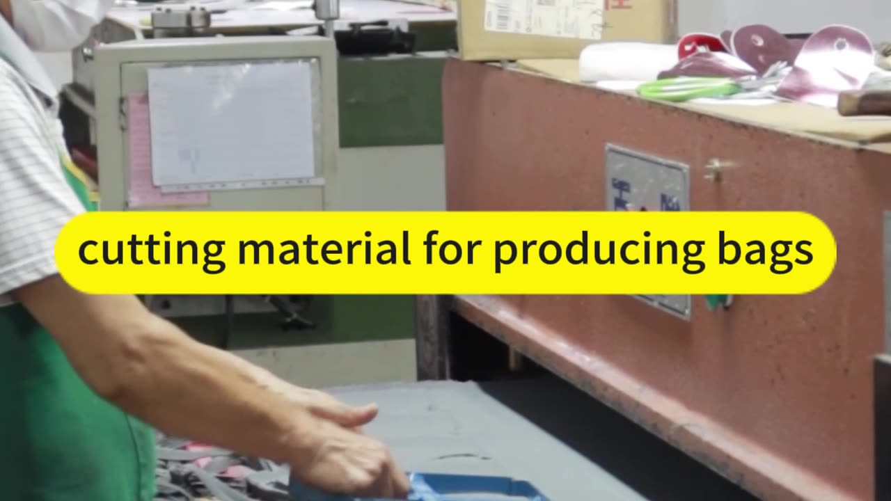 #bagmaking #sewingtiktok#handmade #bagmaker #fyp #sewingbag #smallbusiness #bagsupplier #factory
