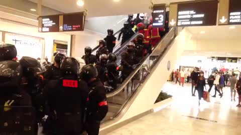 PROTESTERS BACK OFF THE FRENCH POLICE