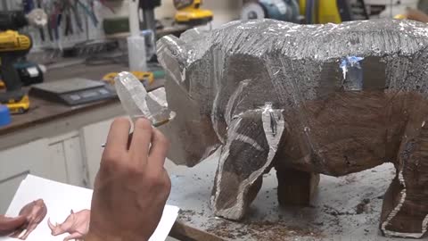 Carving a Rhino From Epoxy Resin & Walnut Burl6