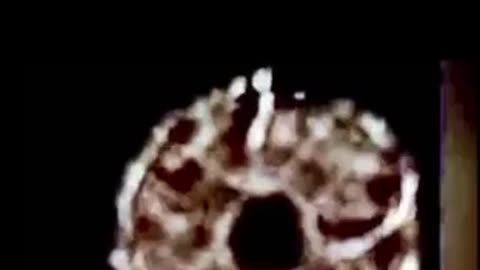 WATCHING A STAR 💫 THROUGH 250X TELESCOPE SEE A HAND GLIDING THROUGH IT? GODS HAND?