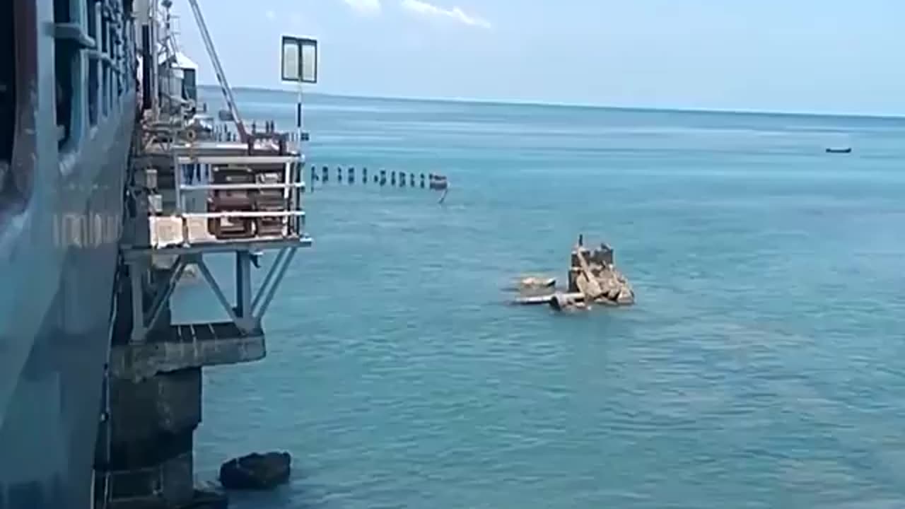 INDIAN TRAIN
