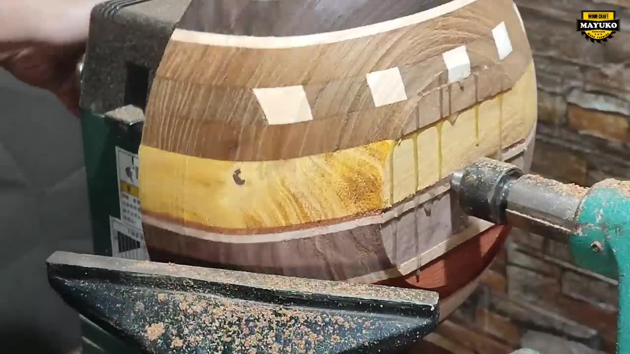 MIXED WOOD SALAD BOWL, woodturning