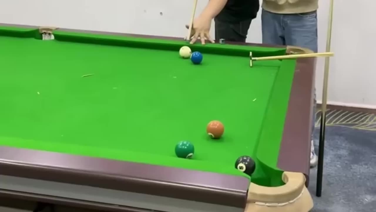 Funny Video Billiards million views p277