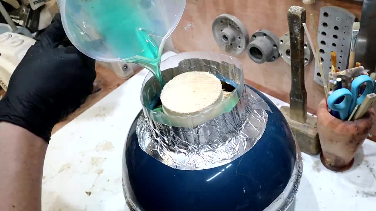 Woodturning - Planet Lamp