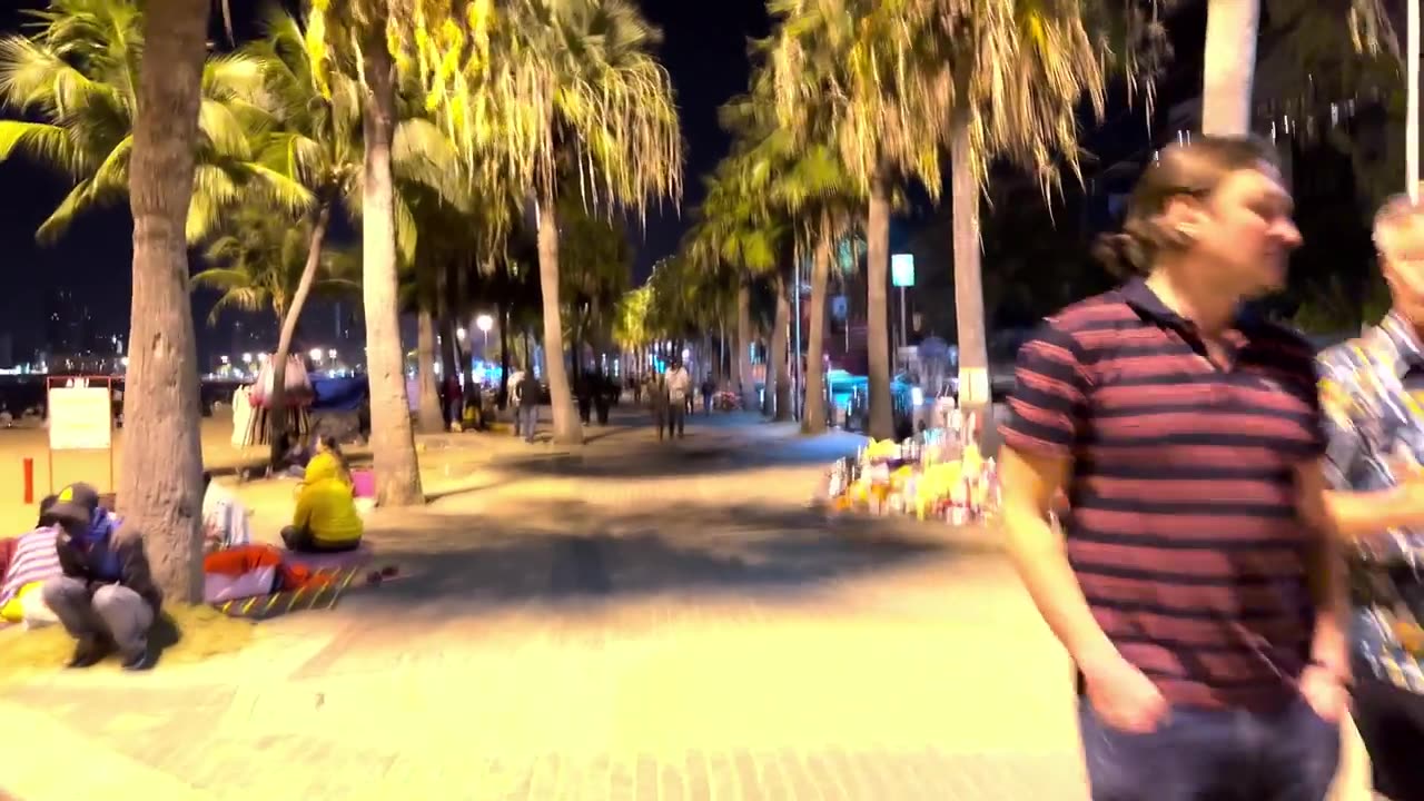 Nightlife in Thailand || Pattaya beach road so many freelancer