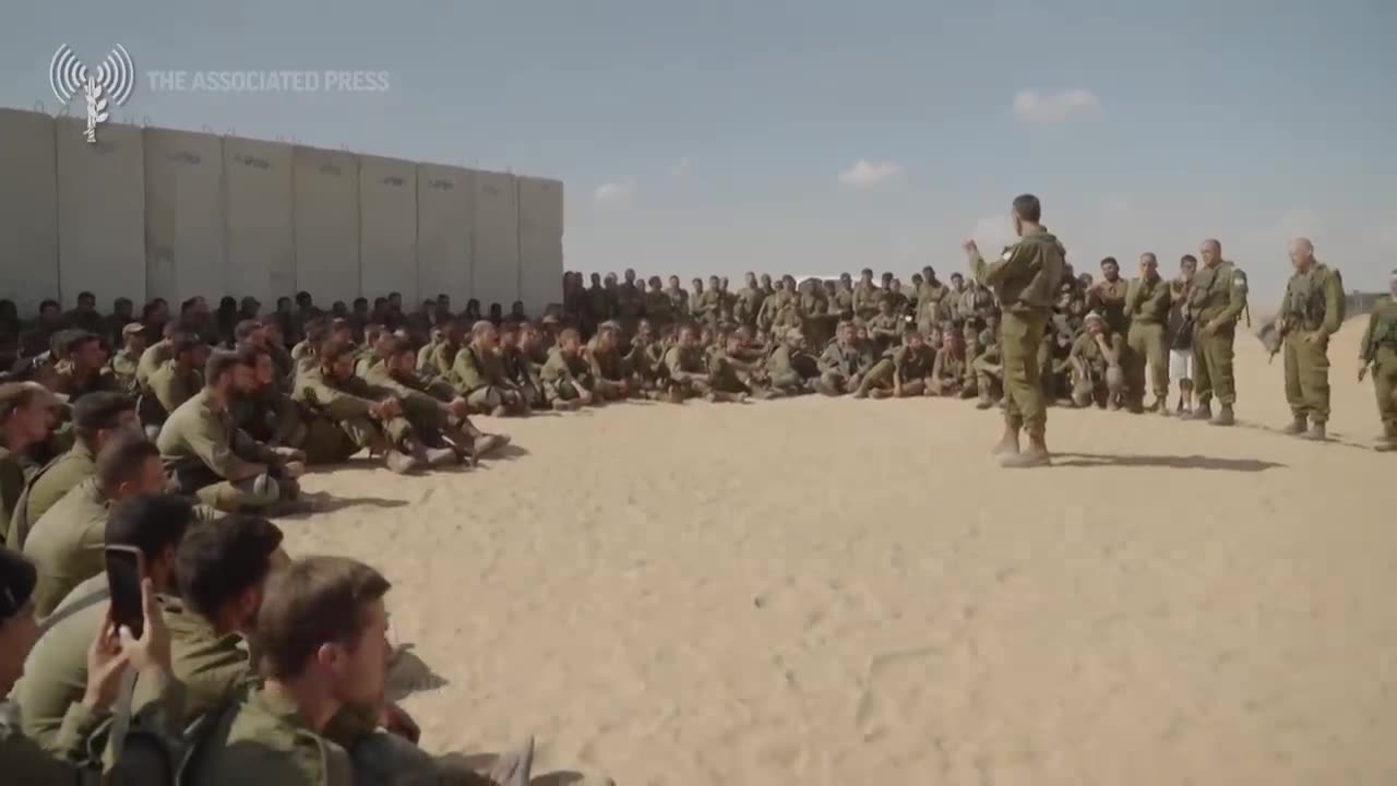 Palestinians mourn relatives as Israeli airstrikes continue