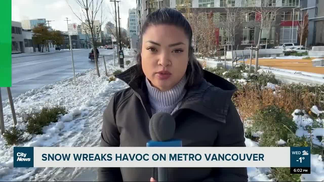 Snow wreaks havoc on Metro Vancouver