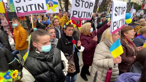 Protesters across the world rally for Ukraine