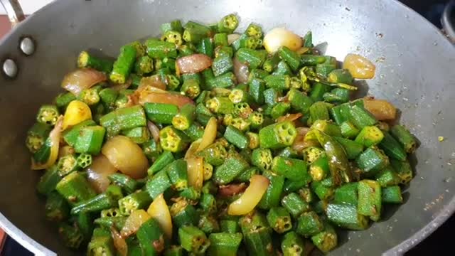 Bhindi Masala banane ka treeka| Lockdown Lunch Day 3