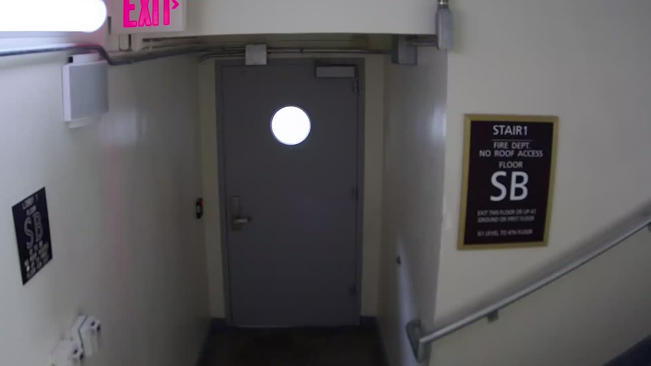 6151RHOBSBRSBST1STAIRWAYSIDE_2021-01-06_09h40min02s957ms.mp4