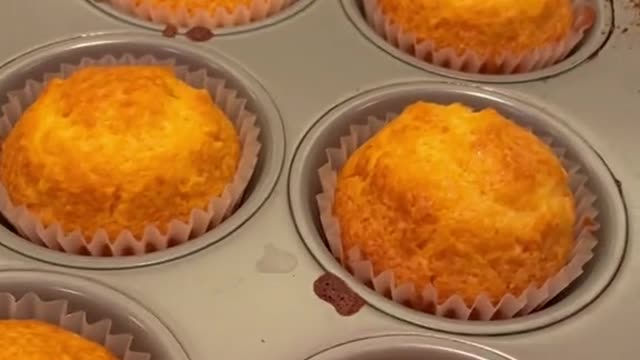 Cornbread cupcakes 😳