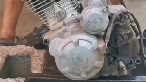 Replacement process of motorcycle