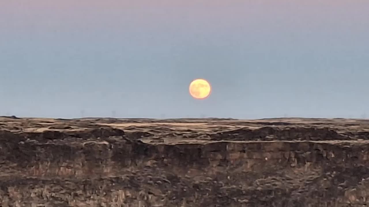 Good Moon Rising in Idaho - 06.18.2024