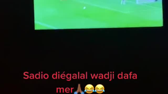yaw fekk nga yaw goor da nga beuri wakh yaw ak saye morome Ndakh canara nga😂😂 ndiol