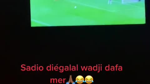 yaw fekk nga yaw goor da nga beuri wakh yaw ak saye morome Ndakh canara nga😂😂 ndiol