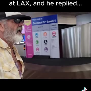 MEL GIBSON AT LAX ASKED ABOUT PRESIDENT TRUMP🇺🇸