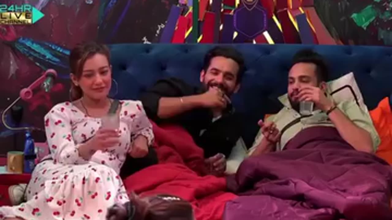 Big boss ott Elvish raoshab 😂😂😂😂😂😂 #bigboss #elvishyadav #abhishek #salmankhan