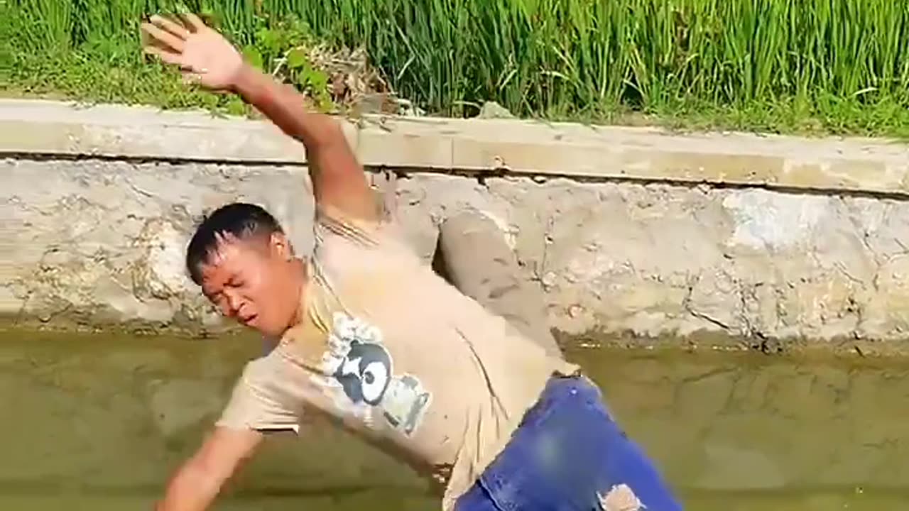 Chinese Very Funny 😂 Video 2023 - Chinese New Video Tik Tok Rumble App