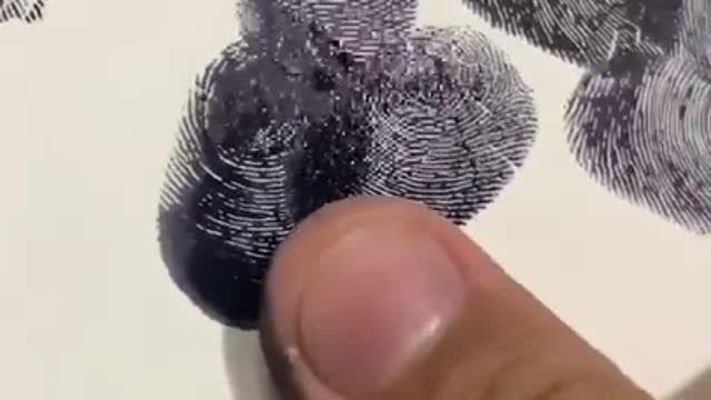 Artist Creates Portrait of English Actor Using Thumb Impressions