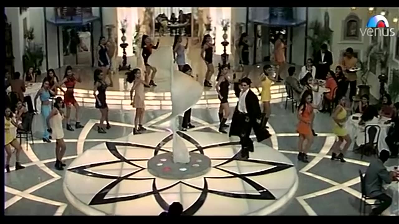 Woh_Ladki_Jo_-_VIDEO_SONG___Shah_Rukh_Khan___Twinkle_Khanna___Baadshah___(entertainment music