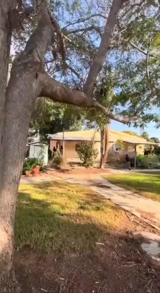 Breaking News Israel: Gun battles rage around Israeli homes near the #Gaza border.