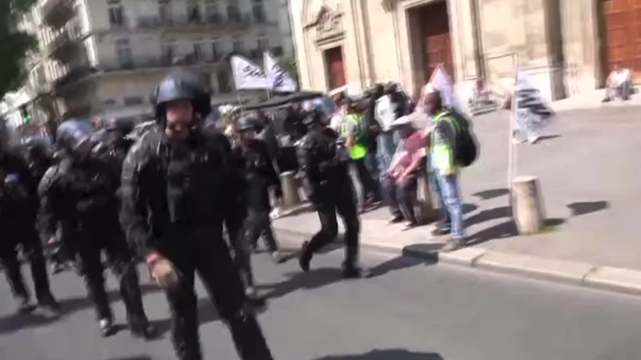 French unions protest against pension reform