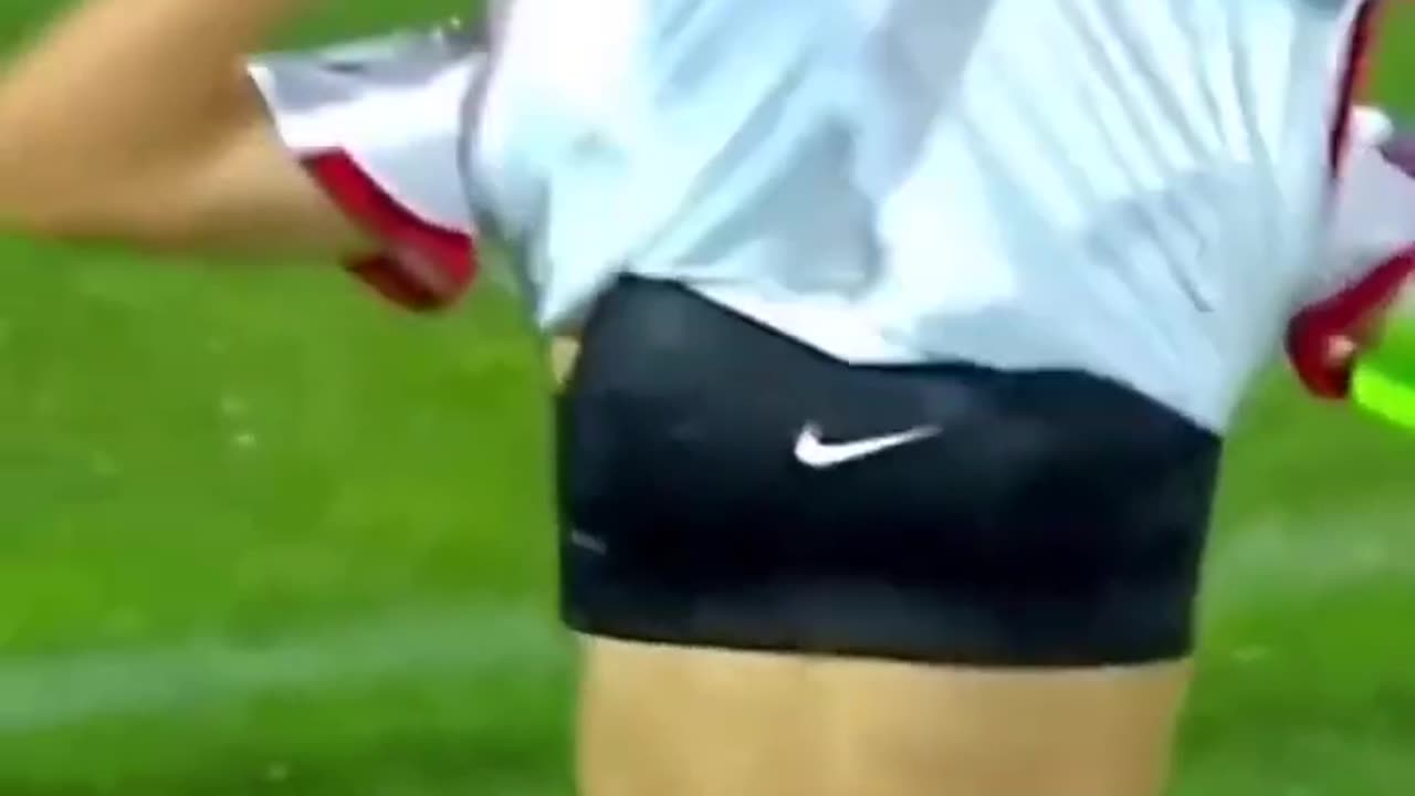 🤣🤣 Crazy Moments in Women's Football #shorts |oops moments football