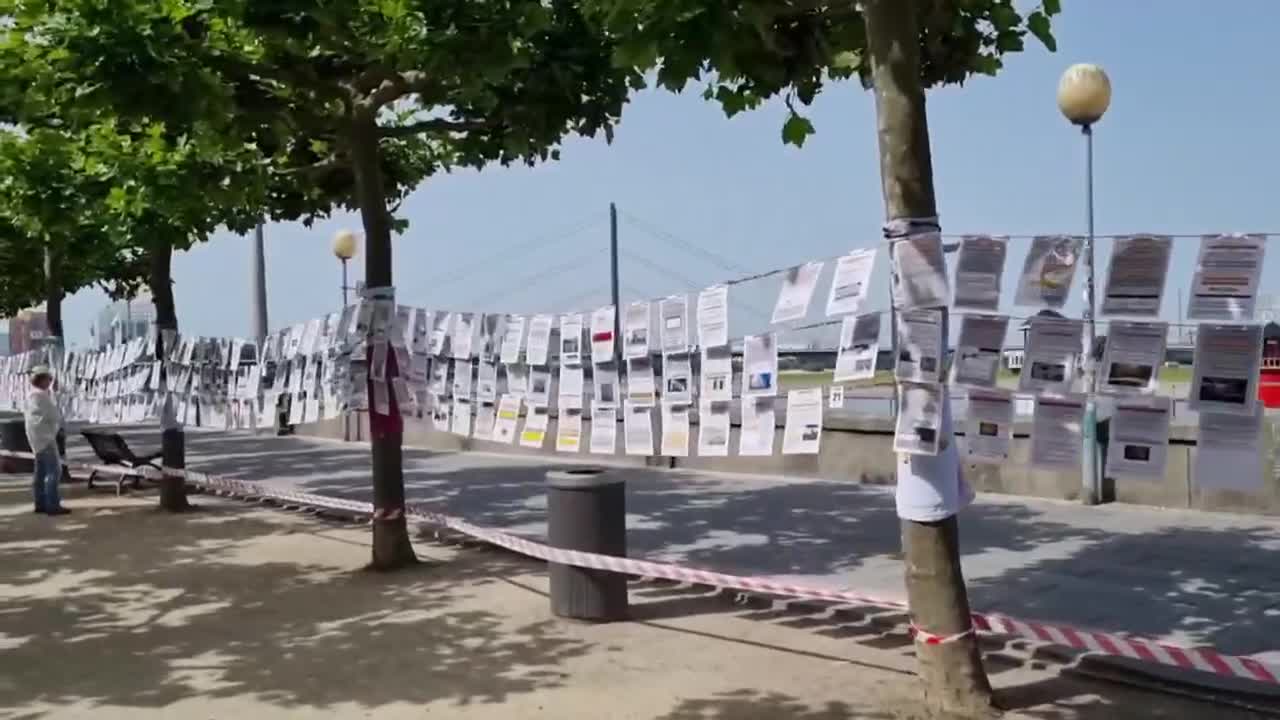 Düsseldorf Każdy liść pokazuje jedną śmierć po Preparatu !