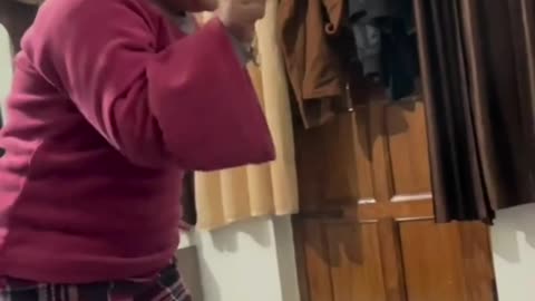 Cute video..😂😂