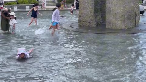 Japan tokyo pool park & fountain so beautiful