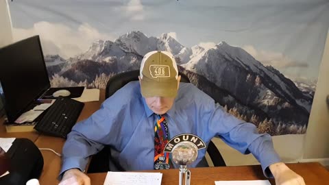 AMERICA IN PERRIL . Entertainment . Mount1